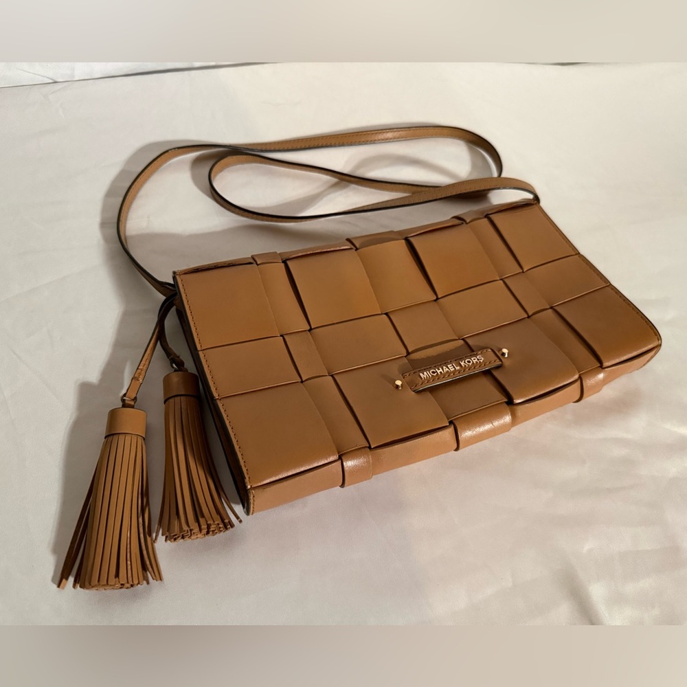 Michael Kors Woven Leather Crossbody Clutch Tan Tassel Purse